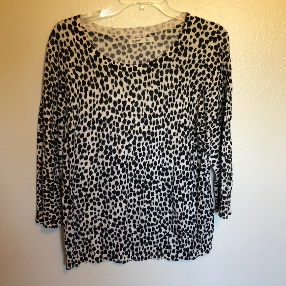 Black and white sweater